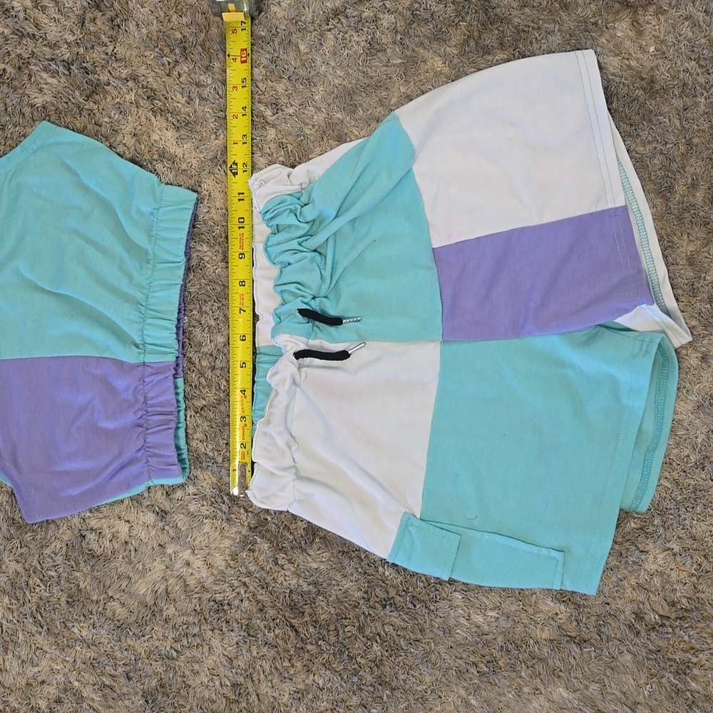 SHEIN 2 PC Matching Crop Top and Shorts Set - Picture 6 of 8